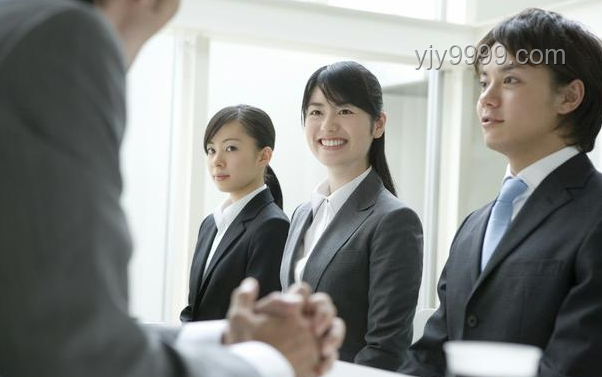唐嫣方否认迟到传闻，高效应对剧组谣言方案